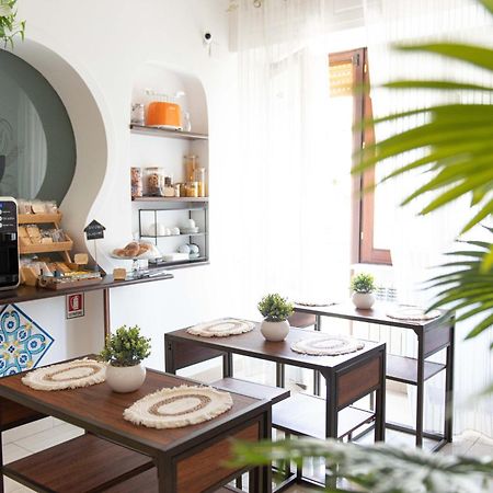 Laetitia Guest House32 Aversa Buitenkant foto