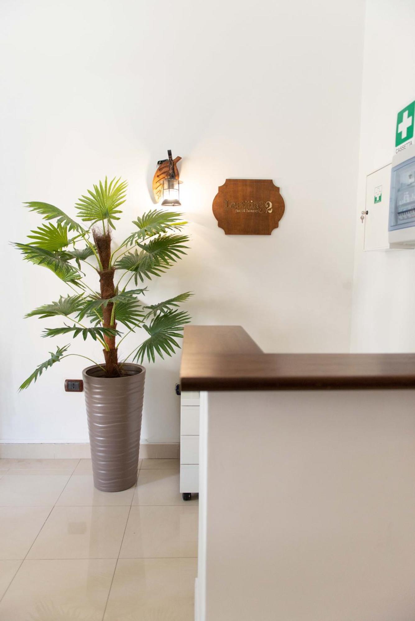 Laetitia Guest House32 Aversa Buitenkant foto