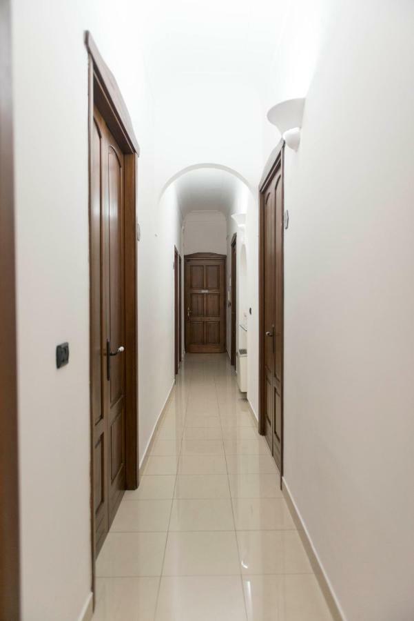 Laetitia Guest House32 Aversa Buitenkant foto